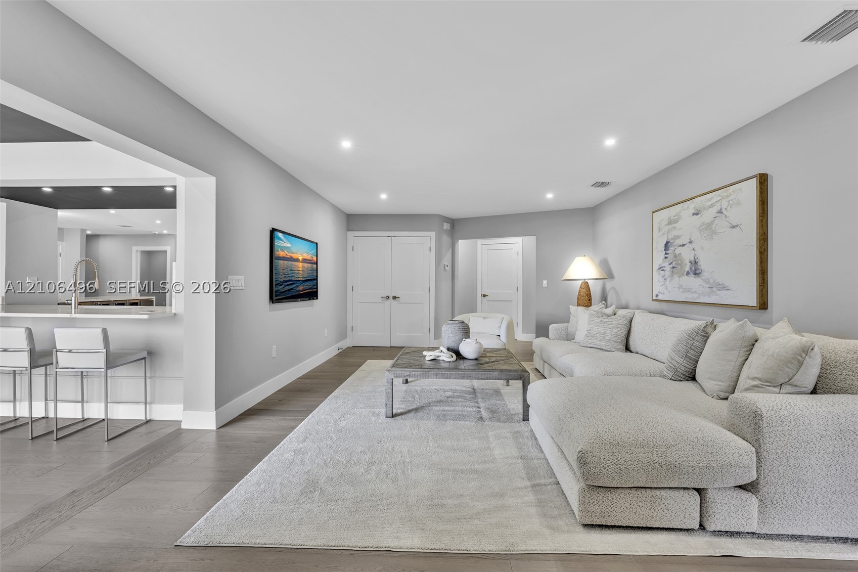 1170 Fairview Ln, Singer Island FL 33404