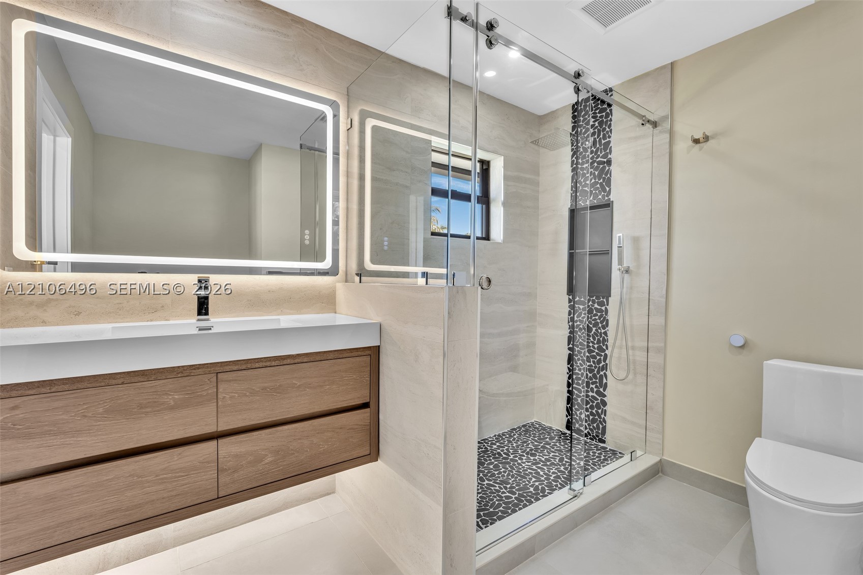 1170 Fairview Ln, Singer Island FL 33404