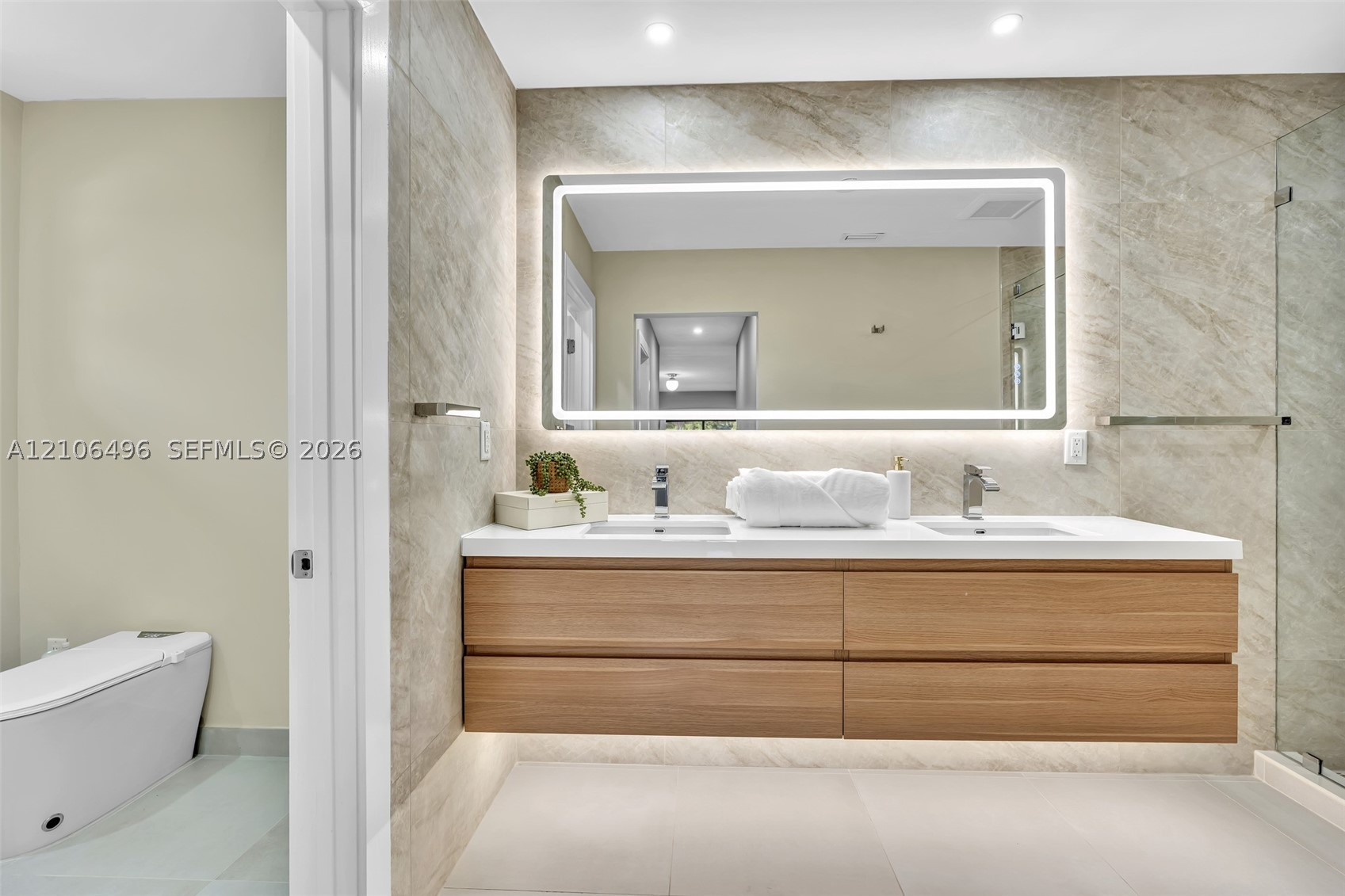 1170 Fairview Ln, Singer Island FL 33404