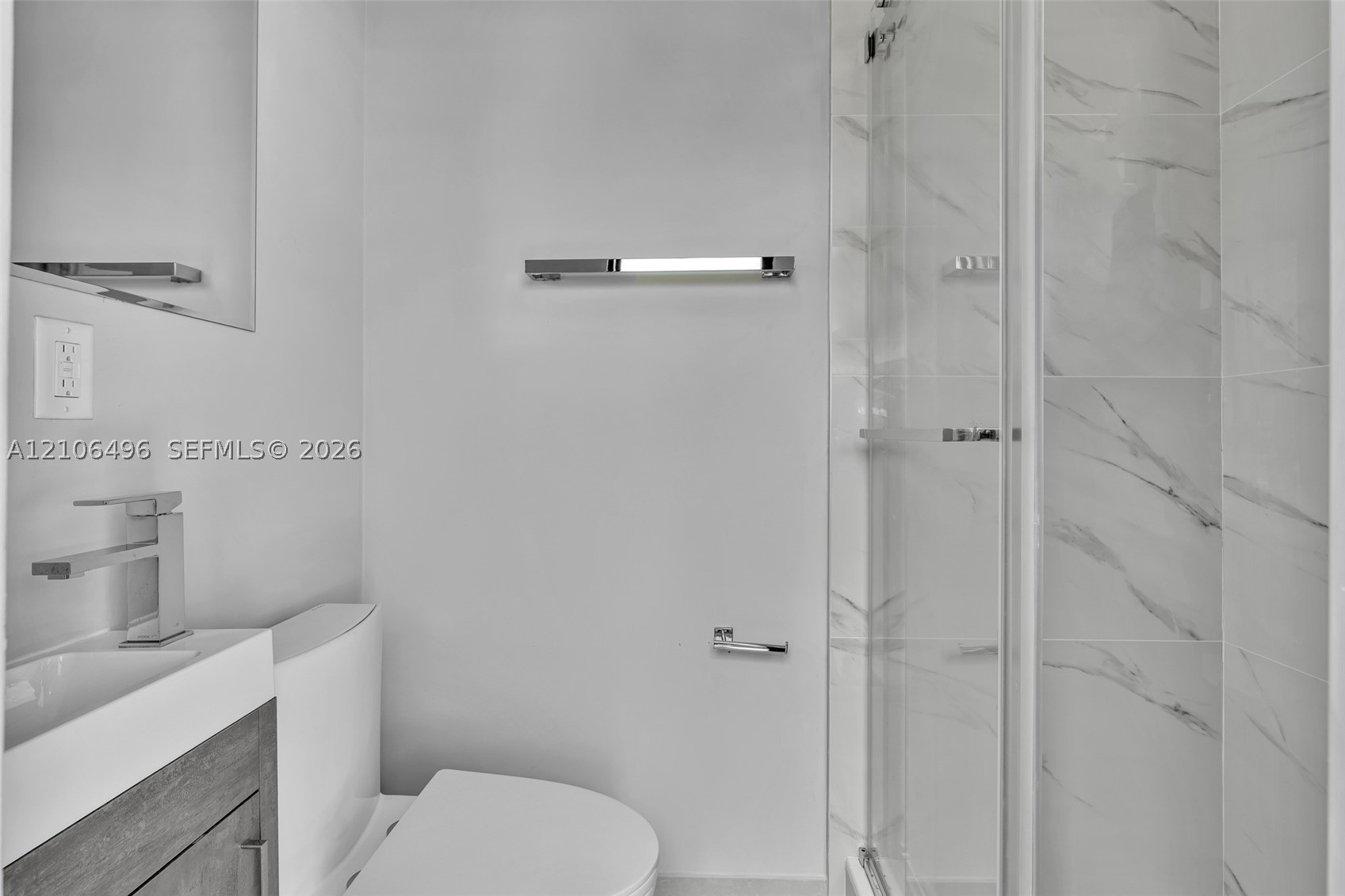 1170 Fairview Ln, Singer Island FL 33404
