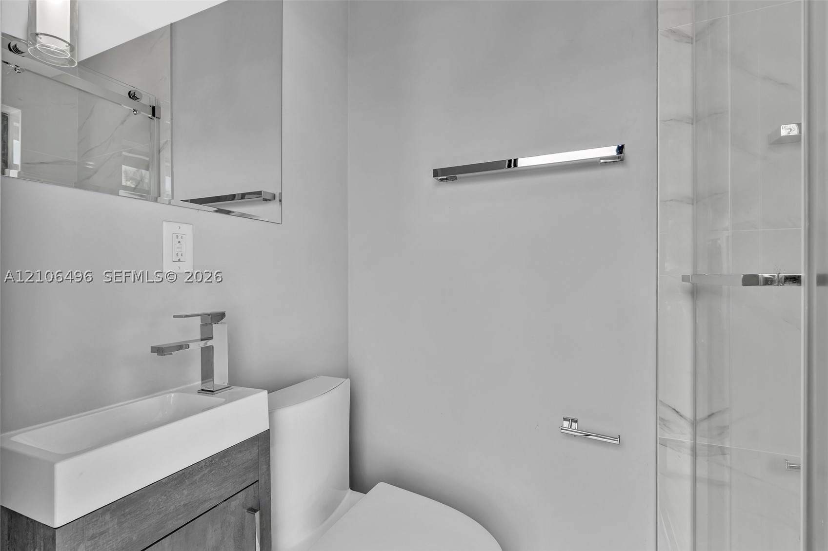 1170 Fairview Ln, Singer Island FL 33404