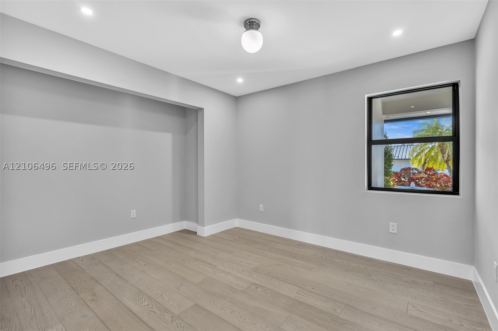 1170 Fairview Ln, Singer Island FL 33404