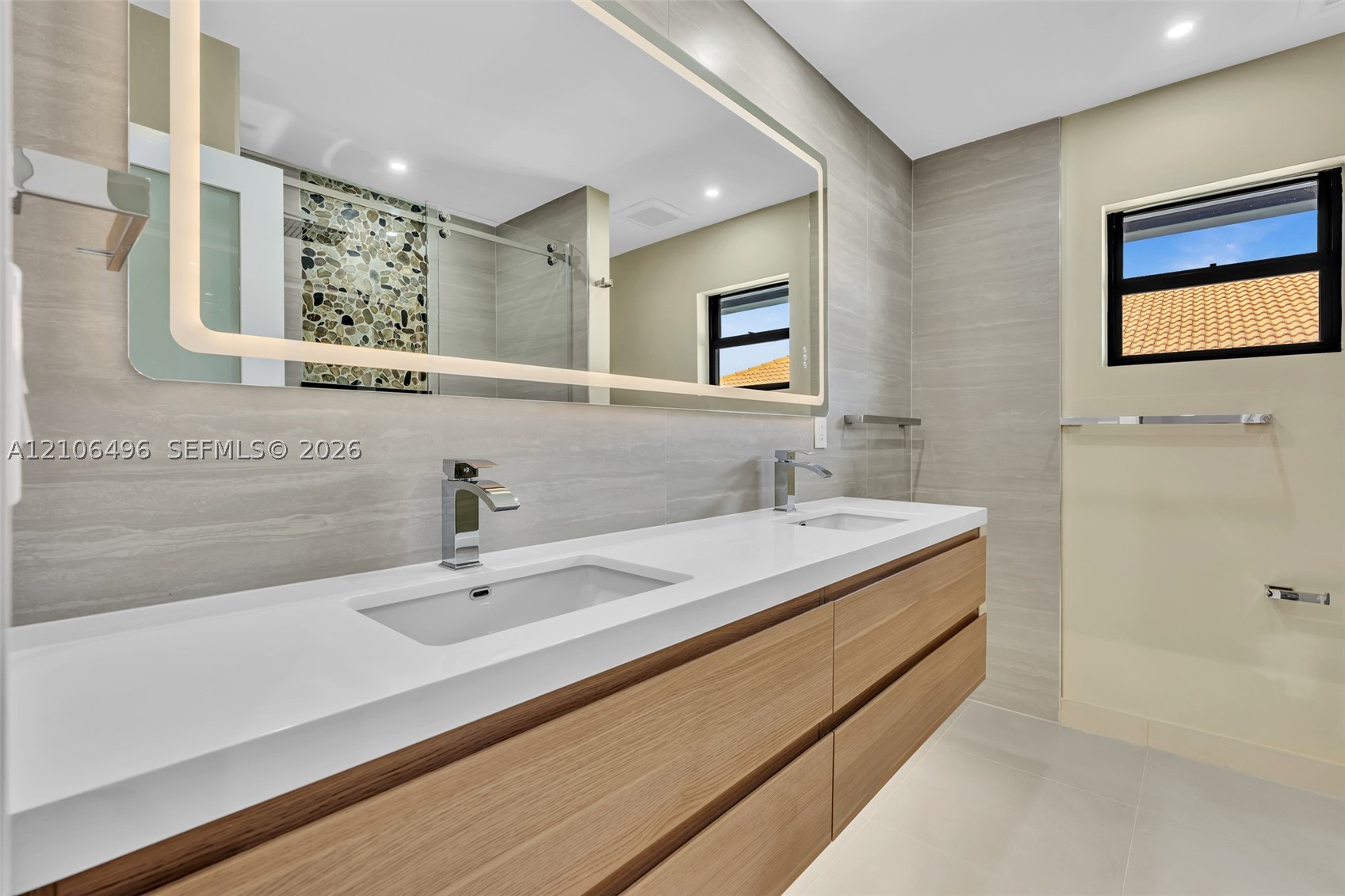 1170 Fairview Ln, Singer Island FL 33404