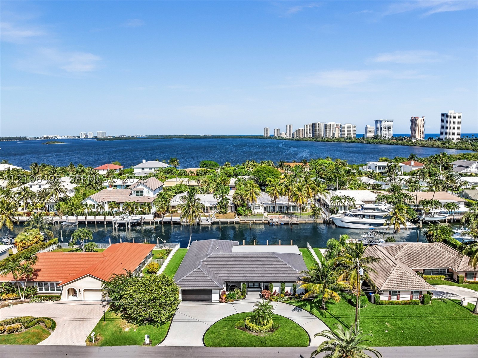 1170 Fairview Ln, Singer Island FL 33404