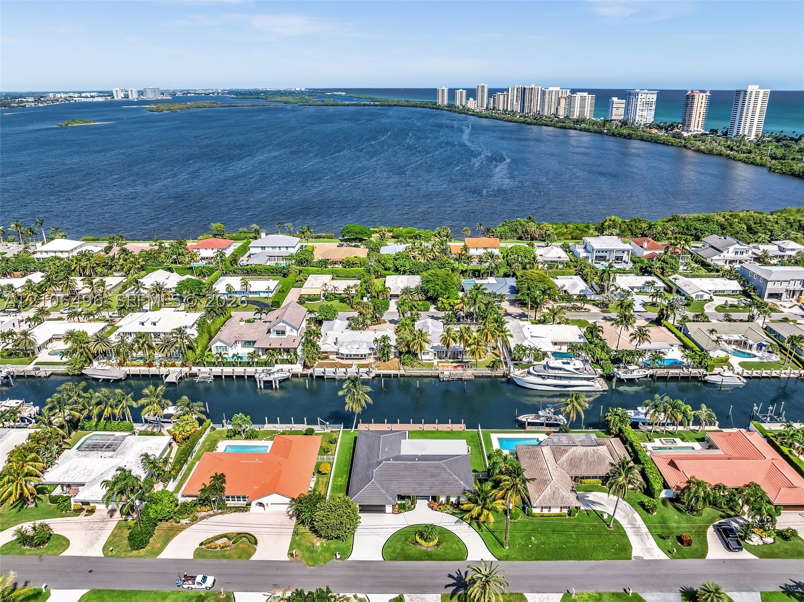 1170 Fairview Ln, Singer Island FL 33404