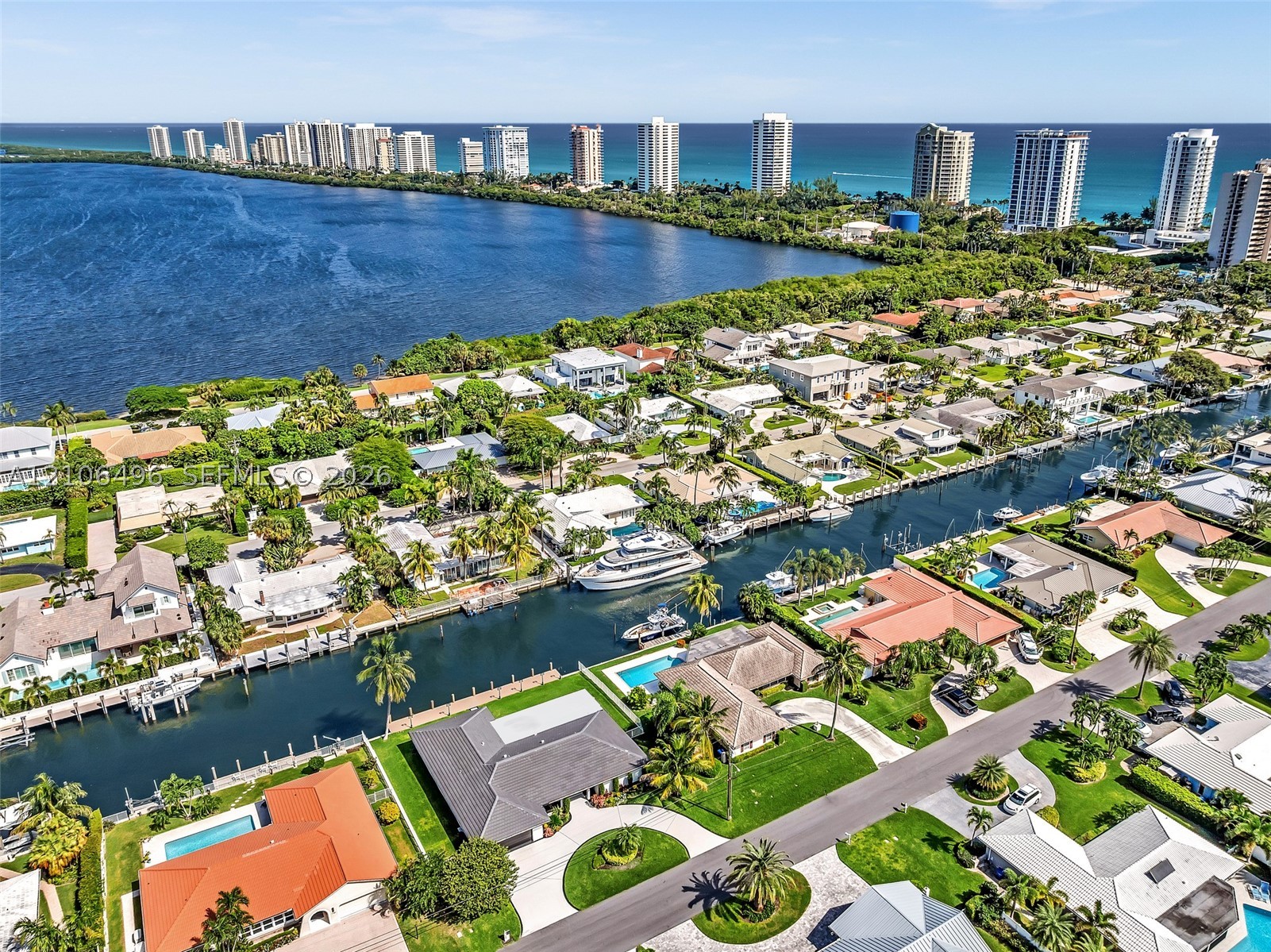 1170 Fairview Ln, Singer Island FL 33404