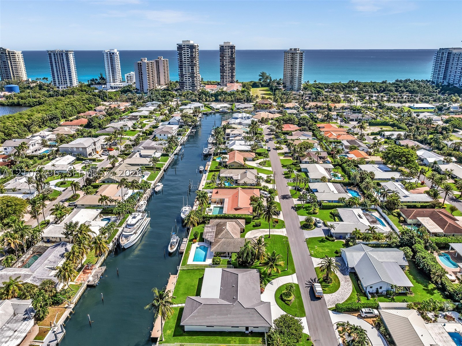 1170 Fairview Ln, Singer Island FL 33404