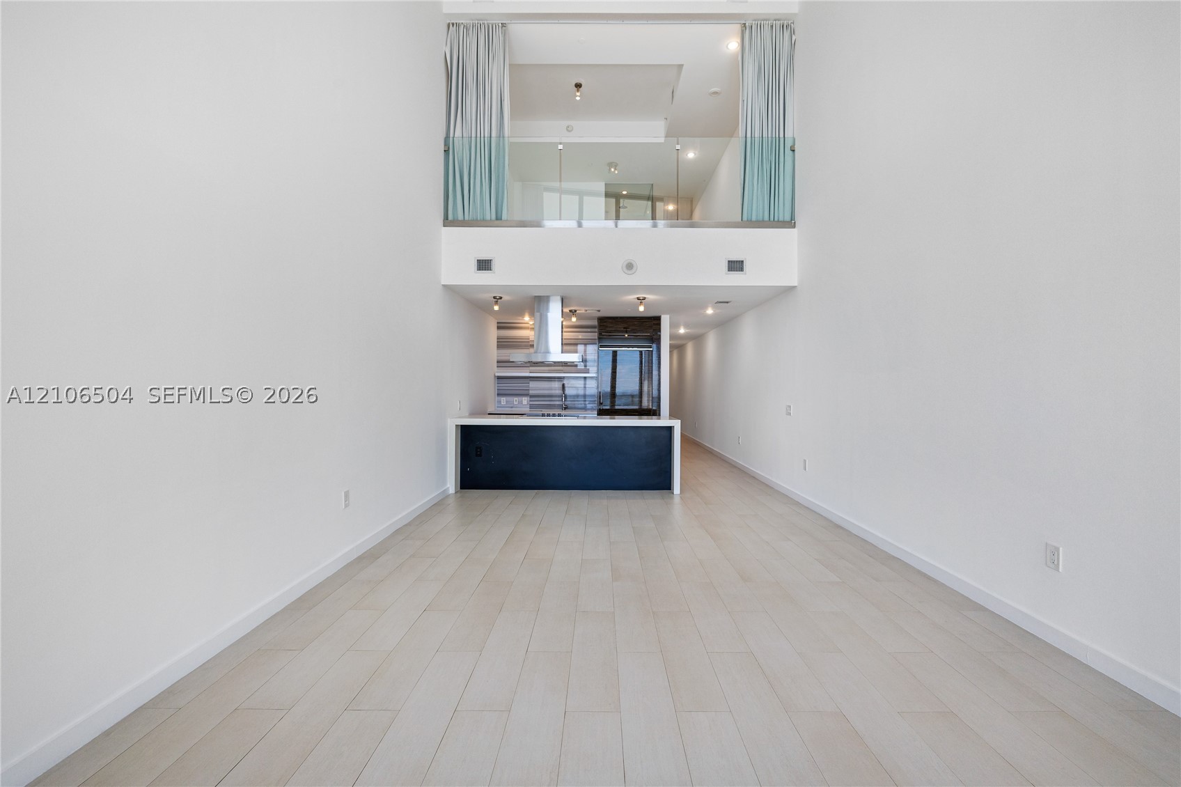 1100 Biscayne Blvd #4306, Miami FL 33132