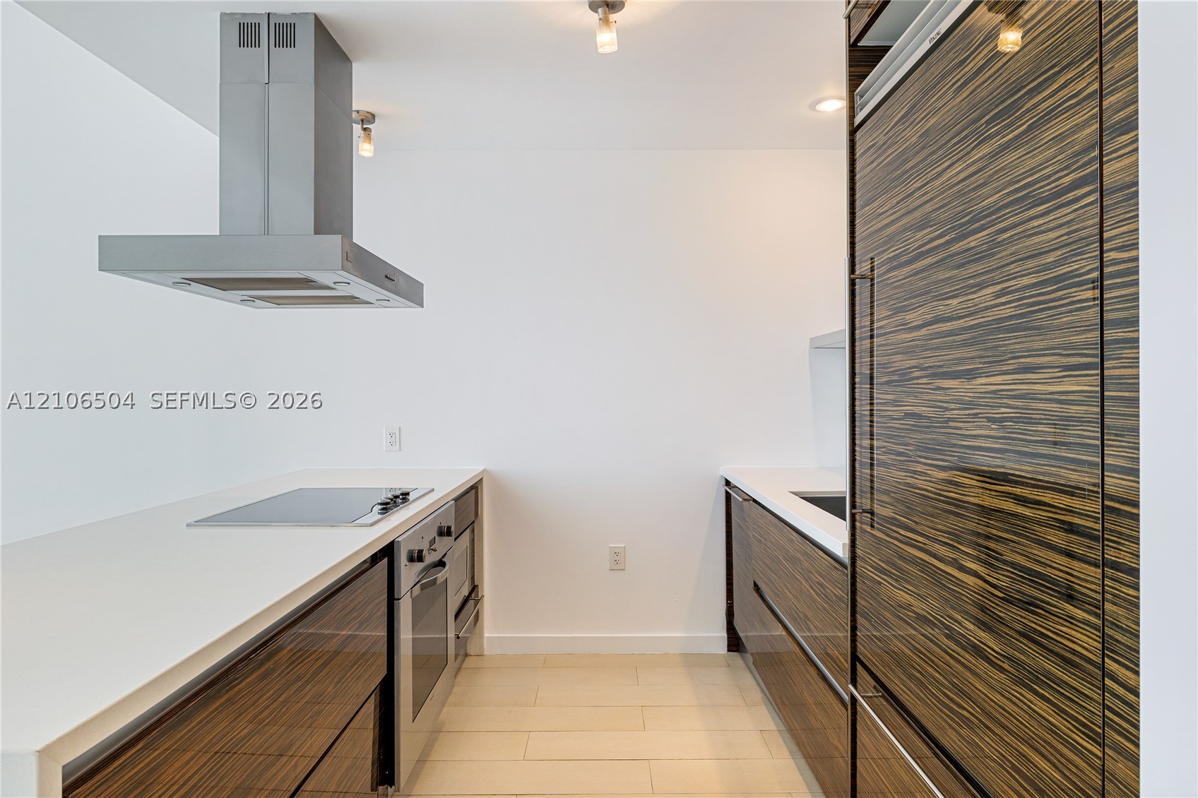 1100 Biscayne Blvd #4306, Miami FL 33132
