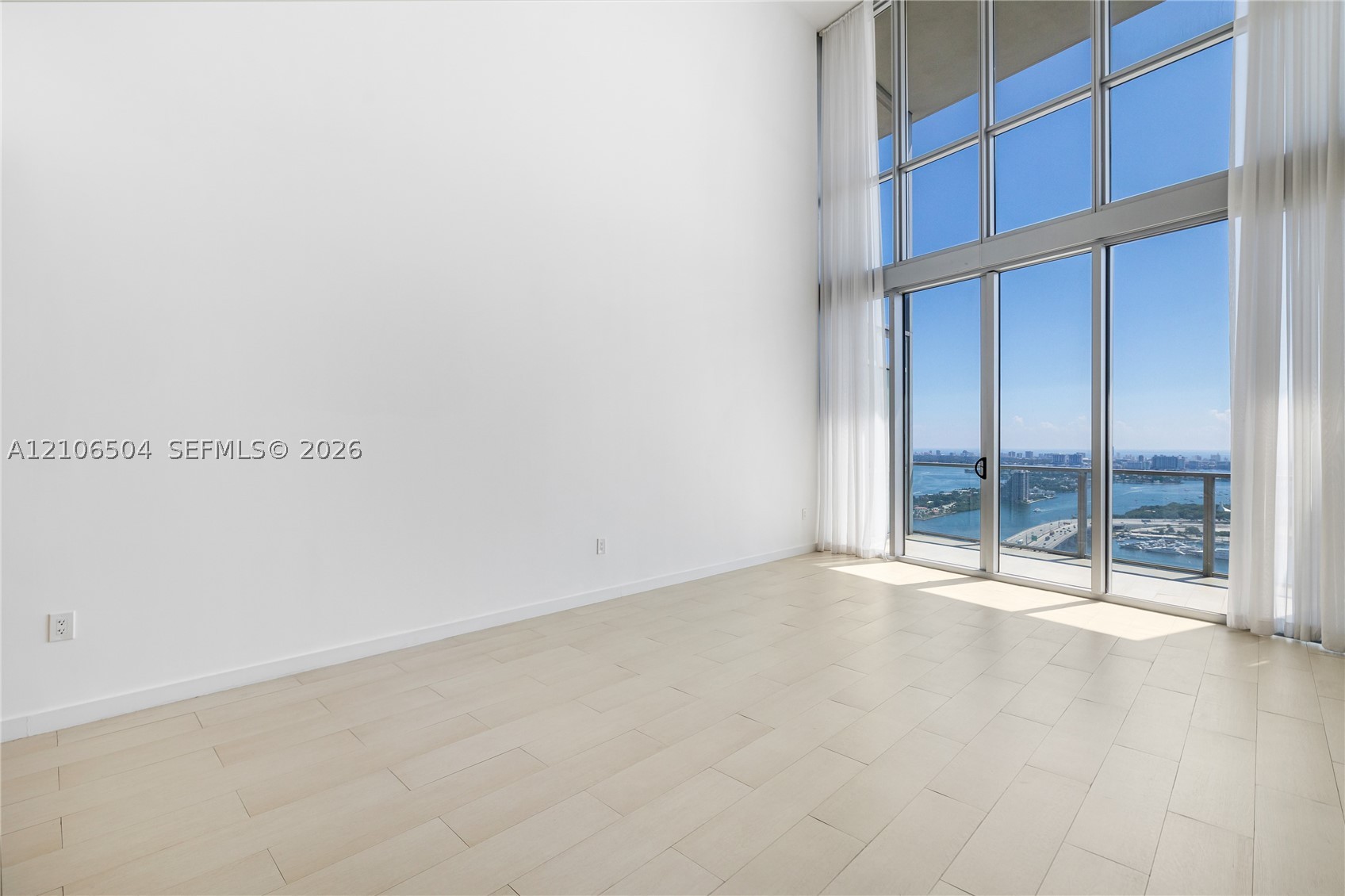 1100 Biscayne Blvd #4306, Miami FL 33132