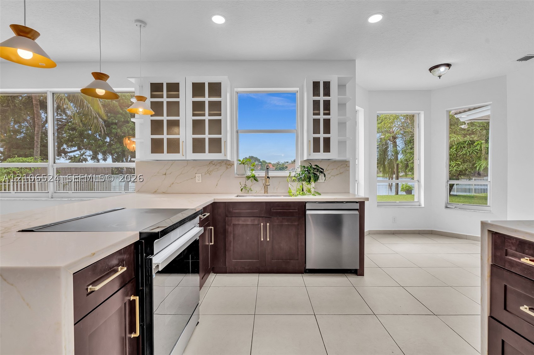 2048 NW 126th Ave, Pembroke Pines FL 33028