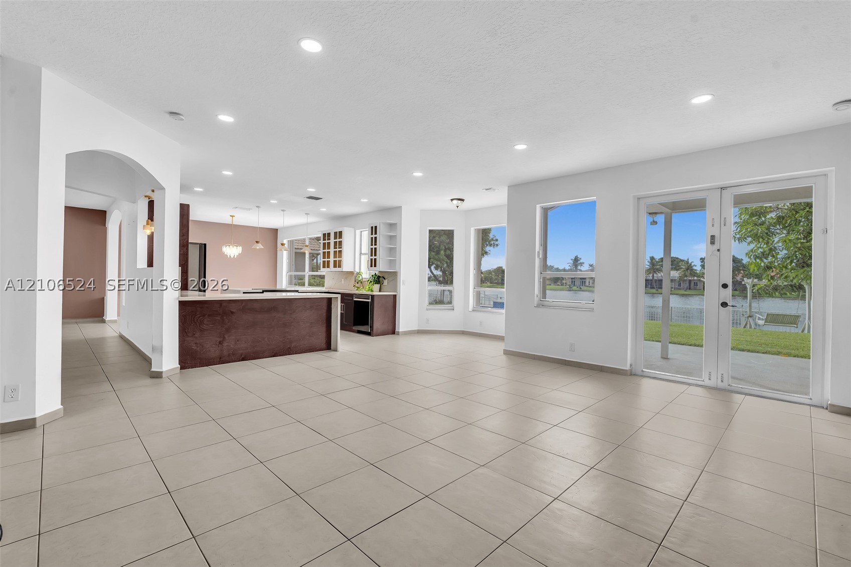 2048 NW 126th Ave, Pembroke Pines FL 33028