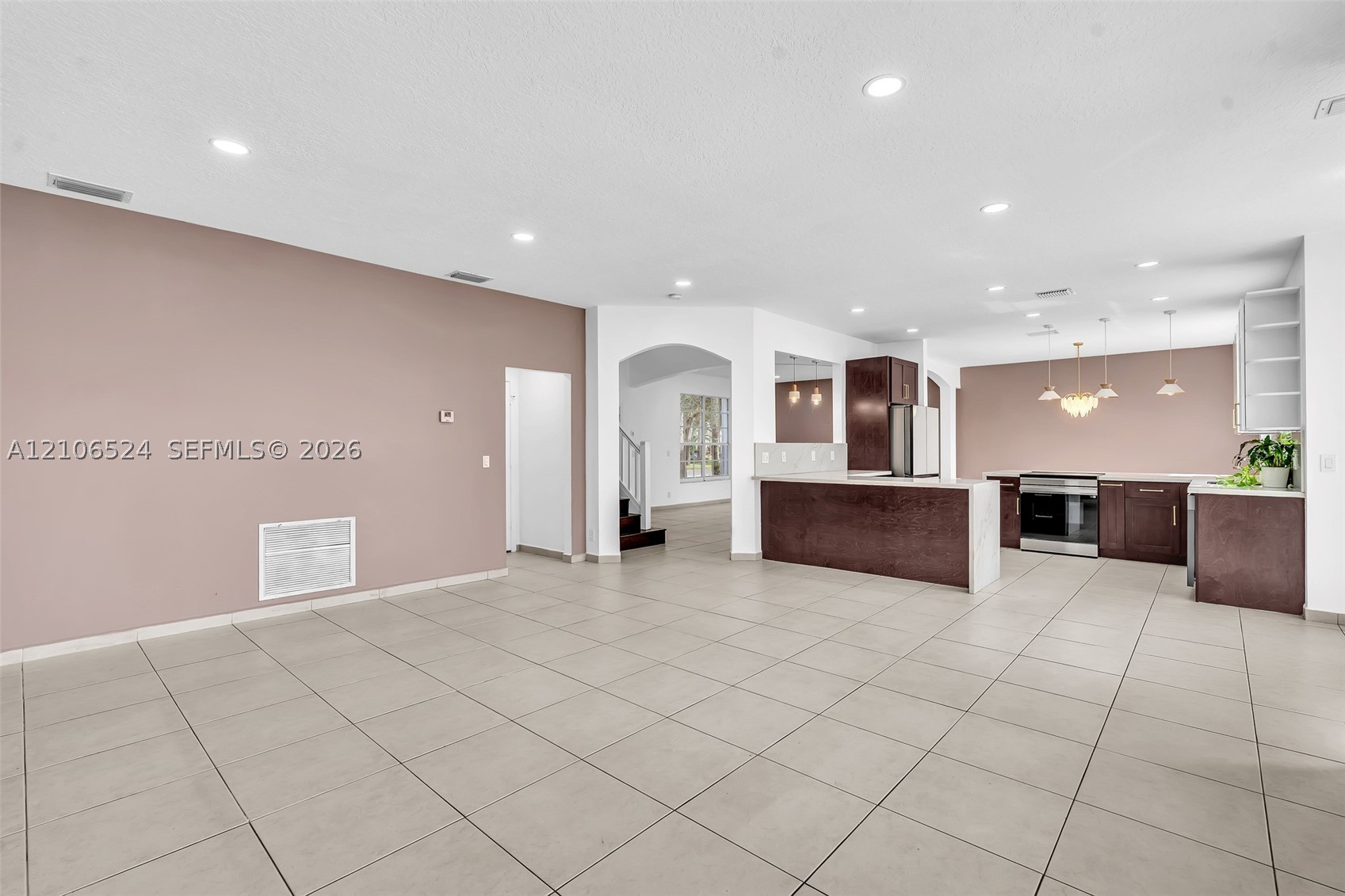 2048 NW 126th Ave, Pembroke Pines FL 33028