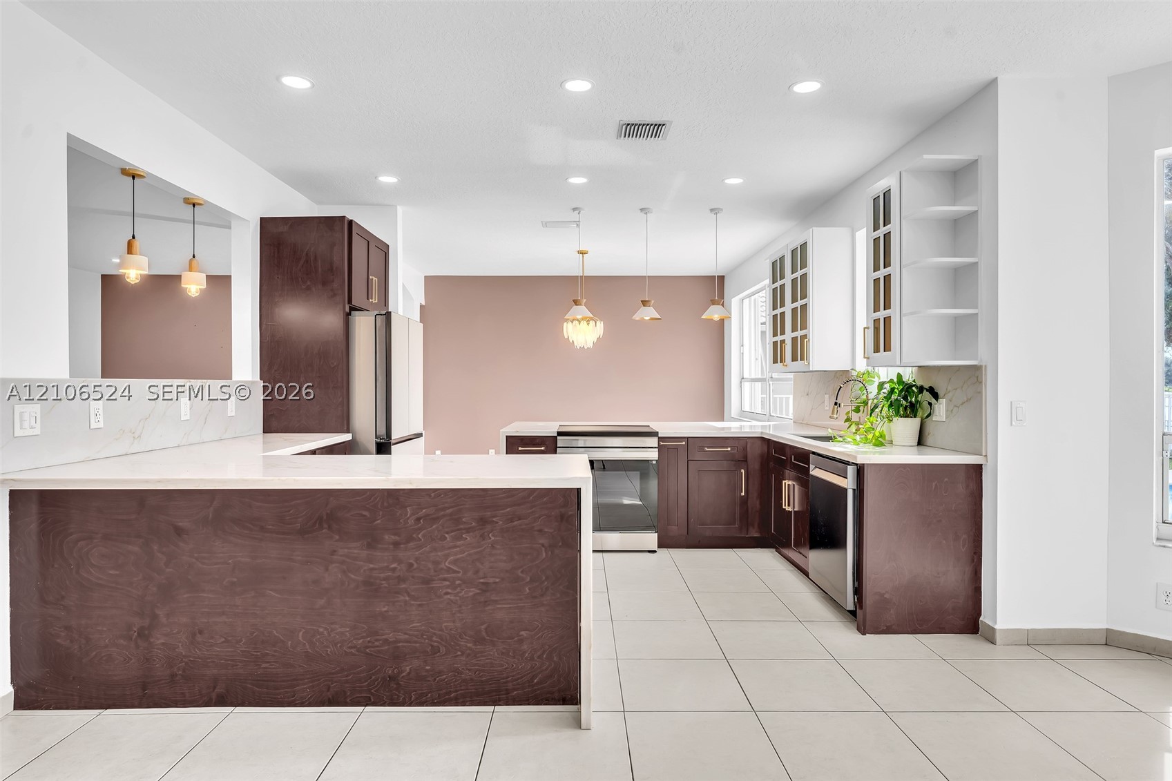 2048 NW 126th Ave, Pembroke Pines FL 33028