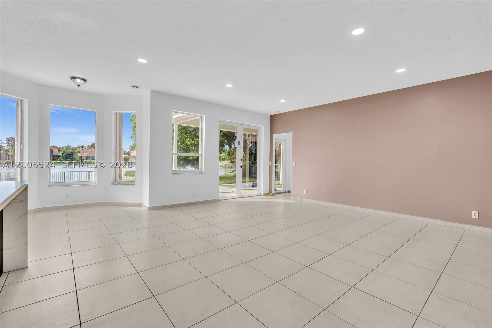 2048 NW 126th Ave, Pembroke Pines FL 33028