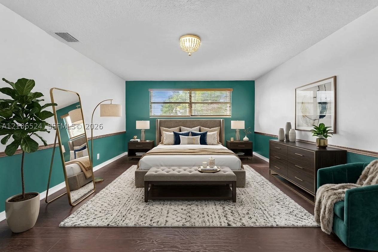 2048 NW 126th Ave, Pembroke Pines FL 33028