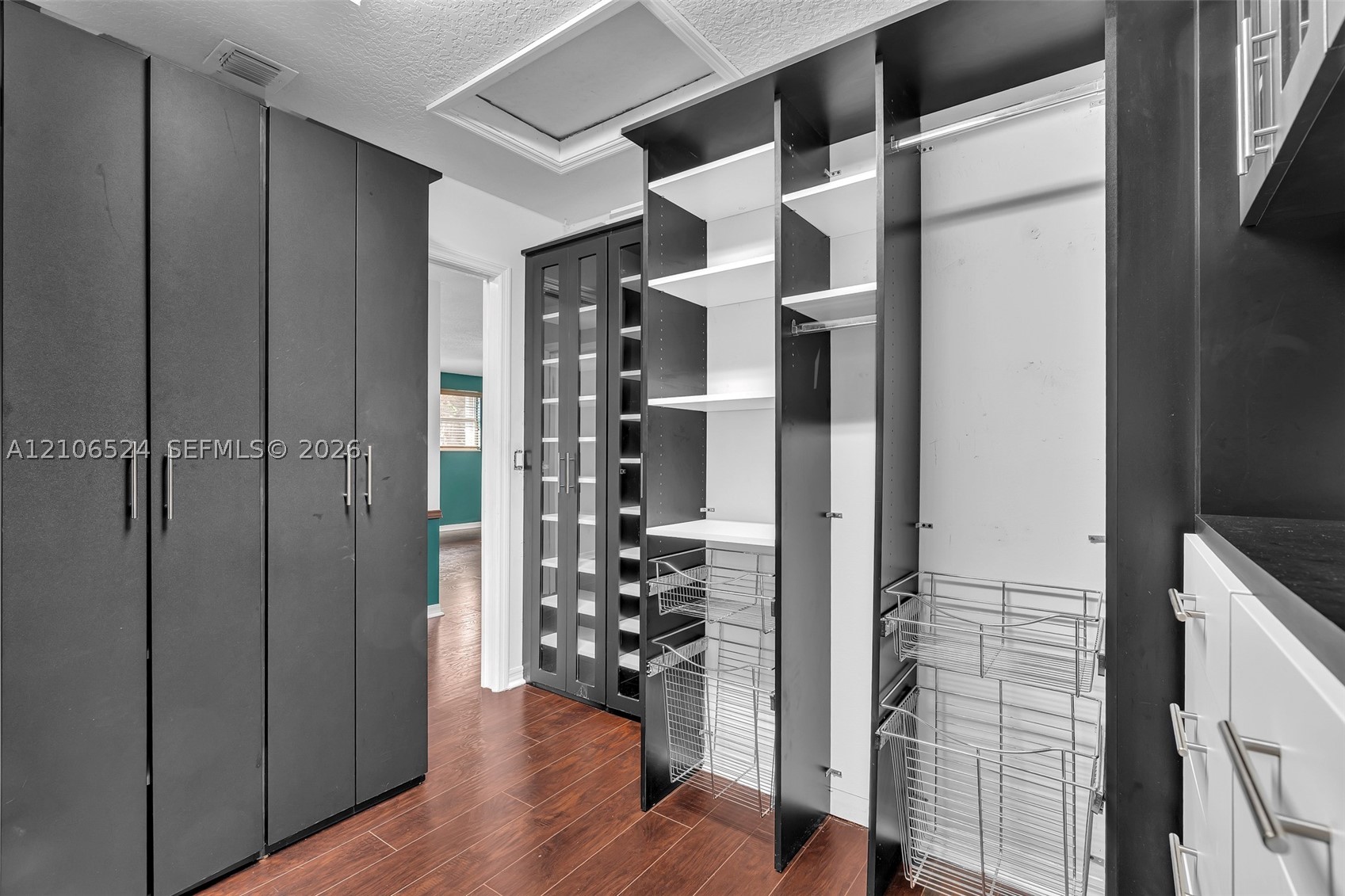 2048 NW 126th Ave, Pembroke Pines FL 33028