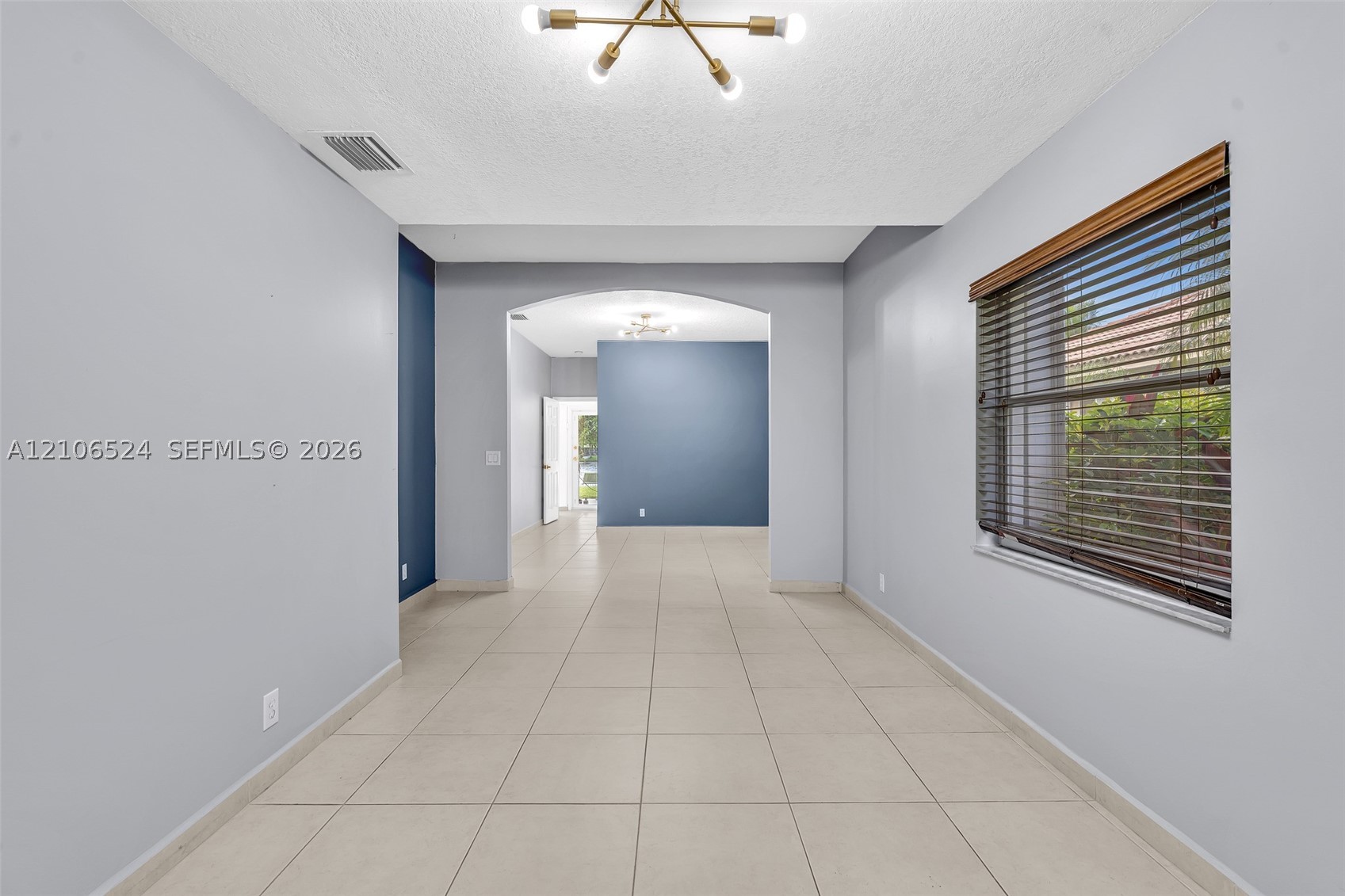 2048 NW 126th Ave, Pembroke Pines FL 33028