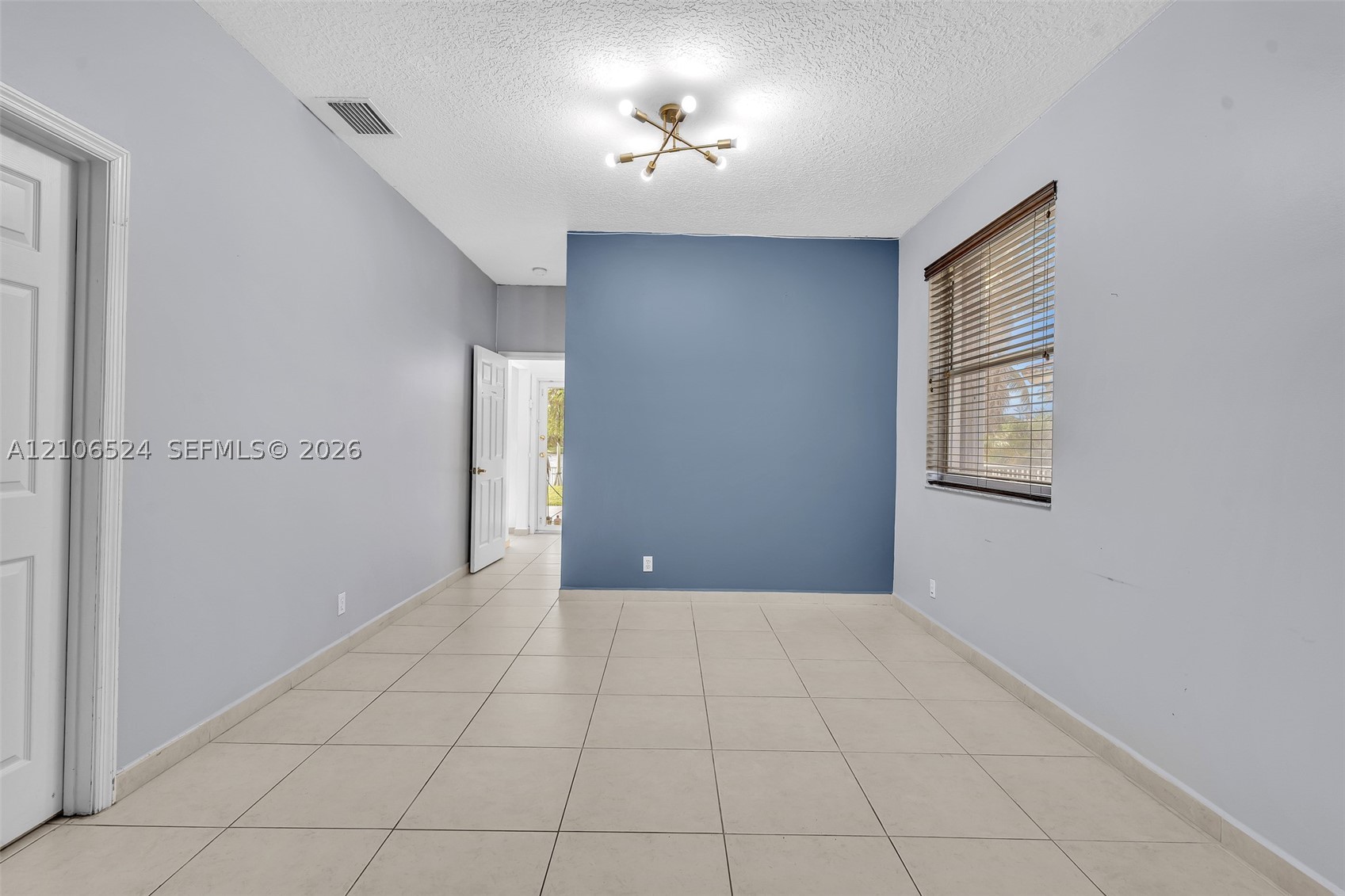 2048 NW 126th Ave, Pembroke Pines FL 33028
