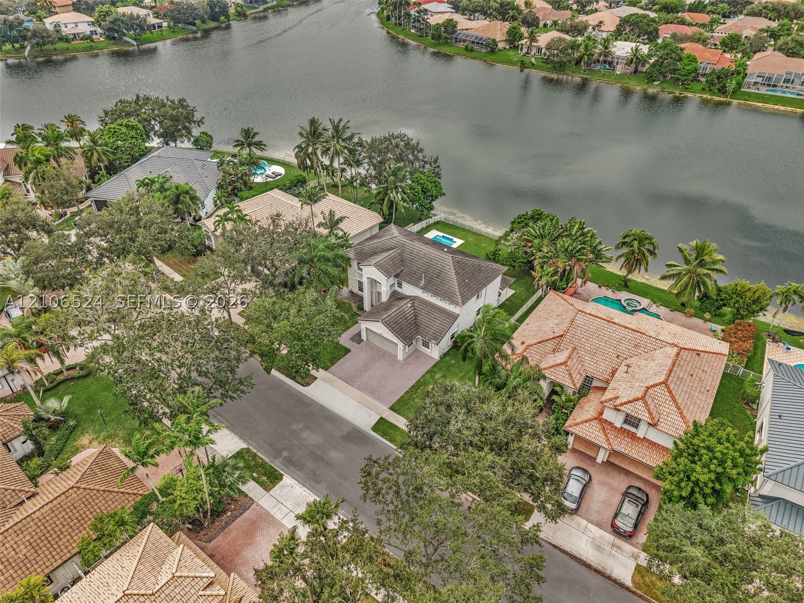 2048 NW 126th Ave, Pembroke Pines FL 33028