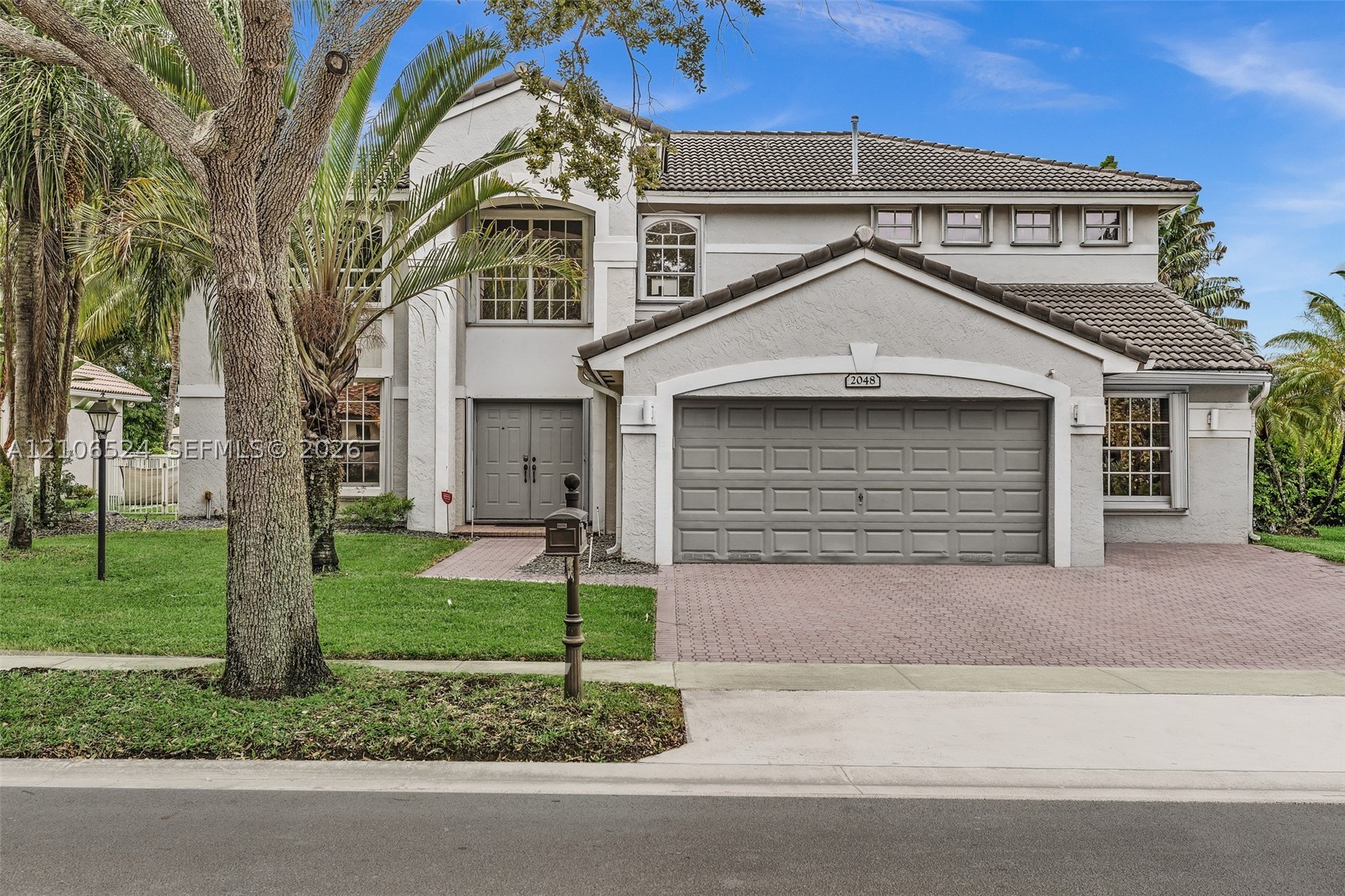 2048 NW 126th Ave, Pembroke Pines FL 33028