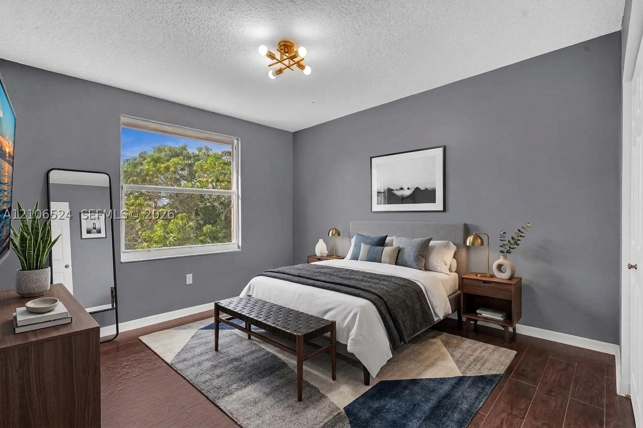 2048 NW 126th Ave, Pembroke Pines FL 33028
