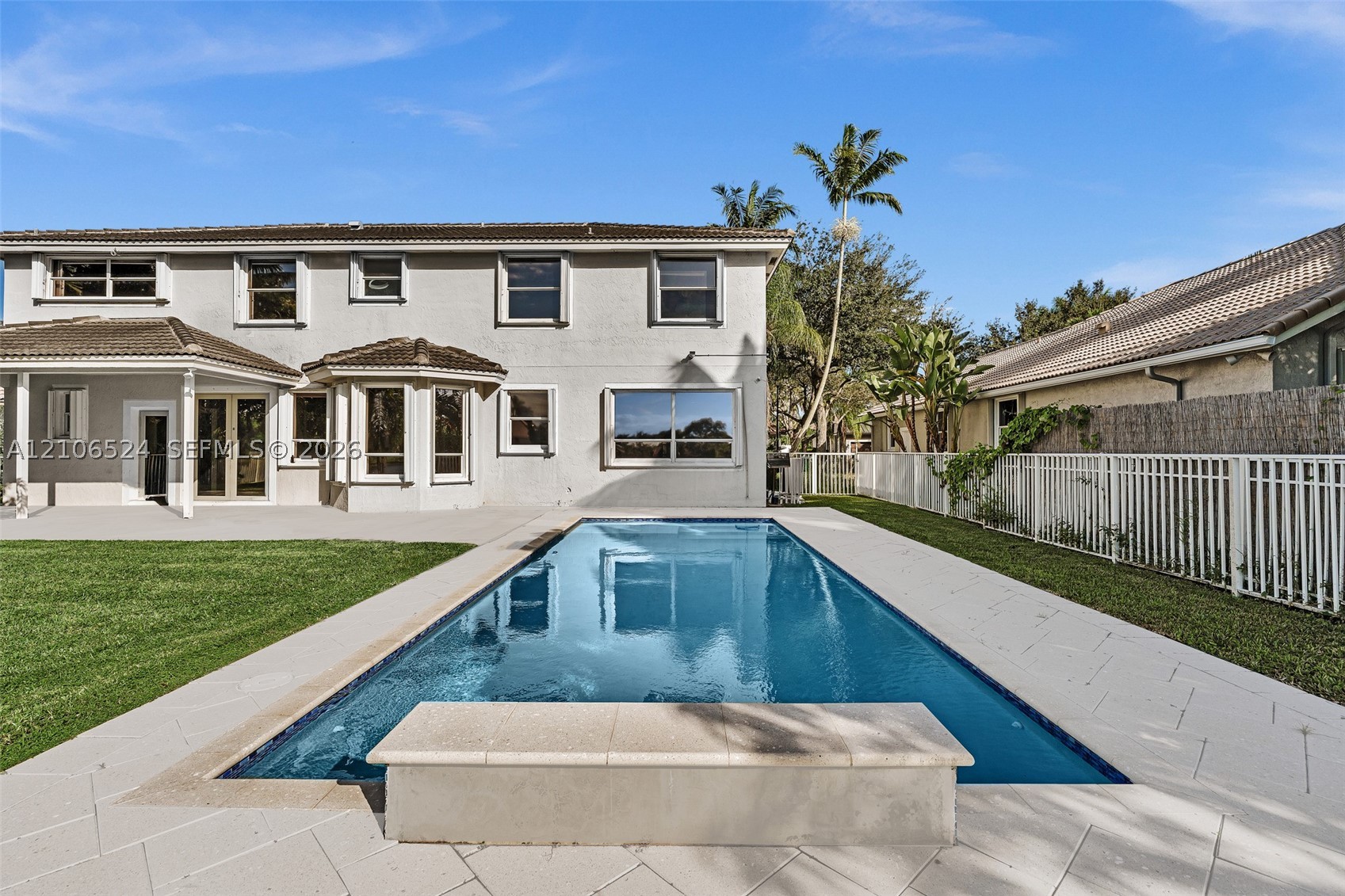 2048 NW 126th Ave, Pembroke Pines FL 33028
