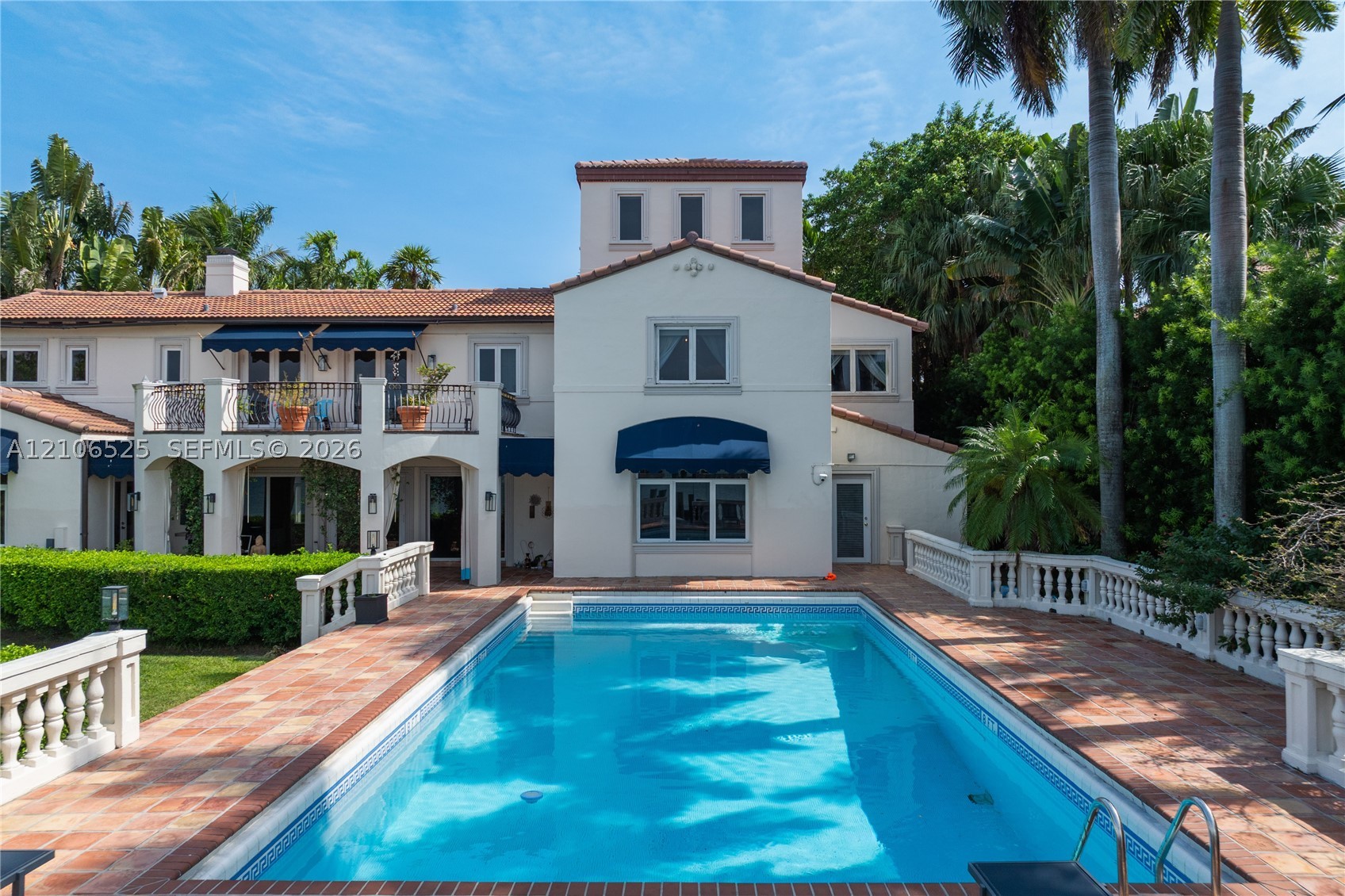 4760 N Bay Rd, Miami Beach FL 33140