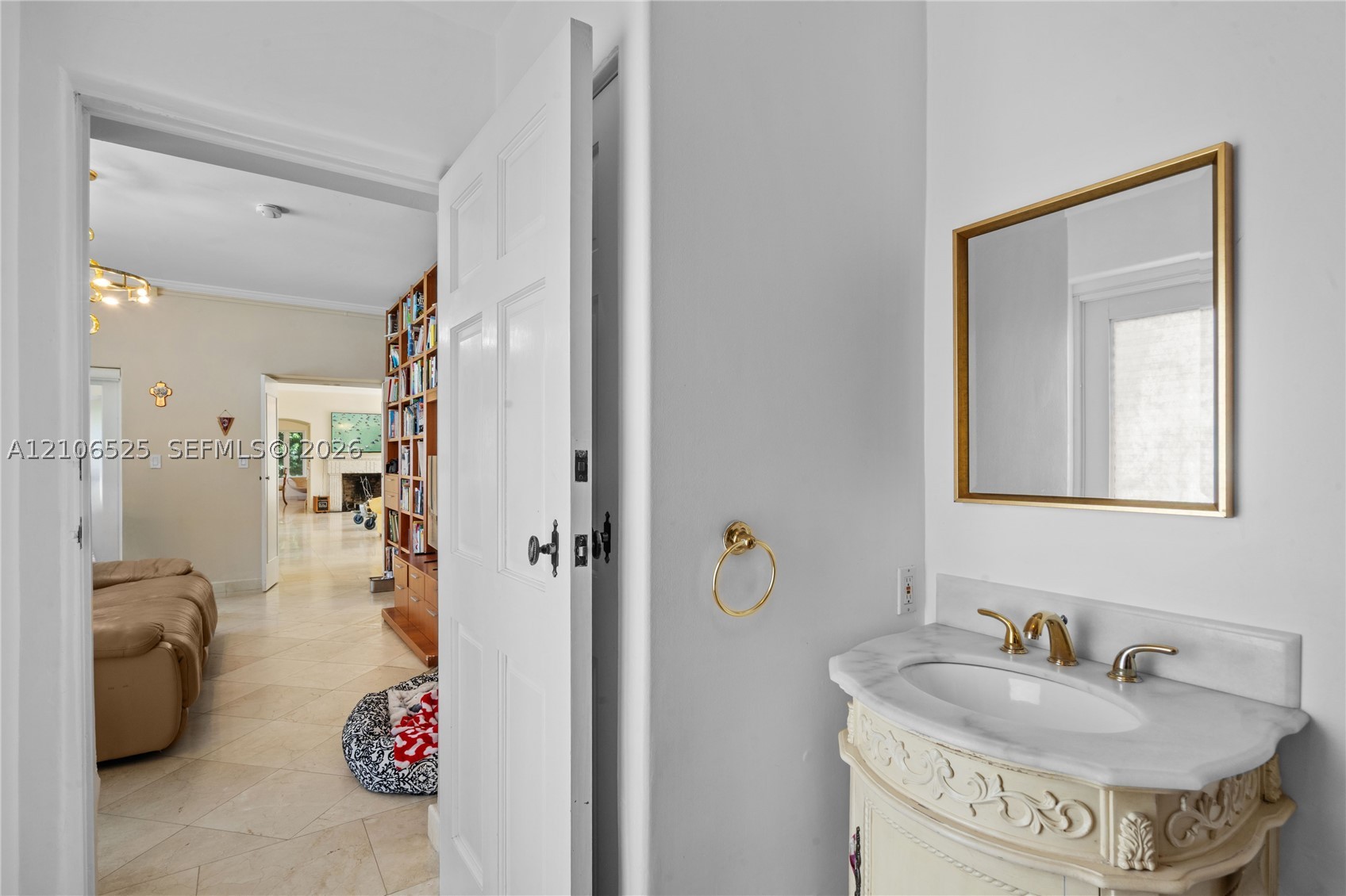 4760 N Bay Rd, Miami Beach FL 33140