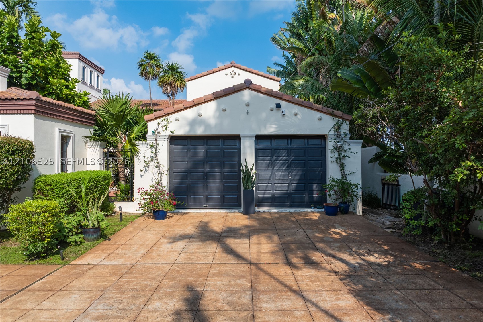 4760 N Bay Rd, Miami Beach FL 33140