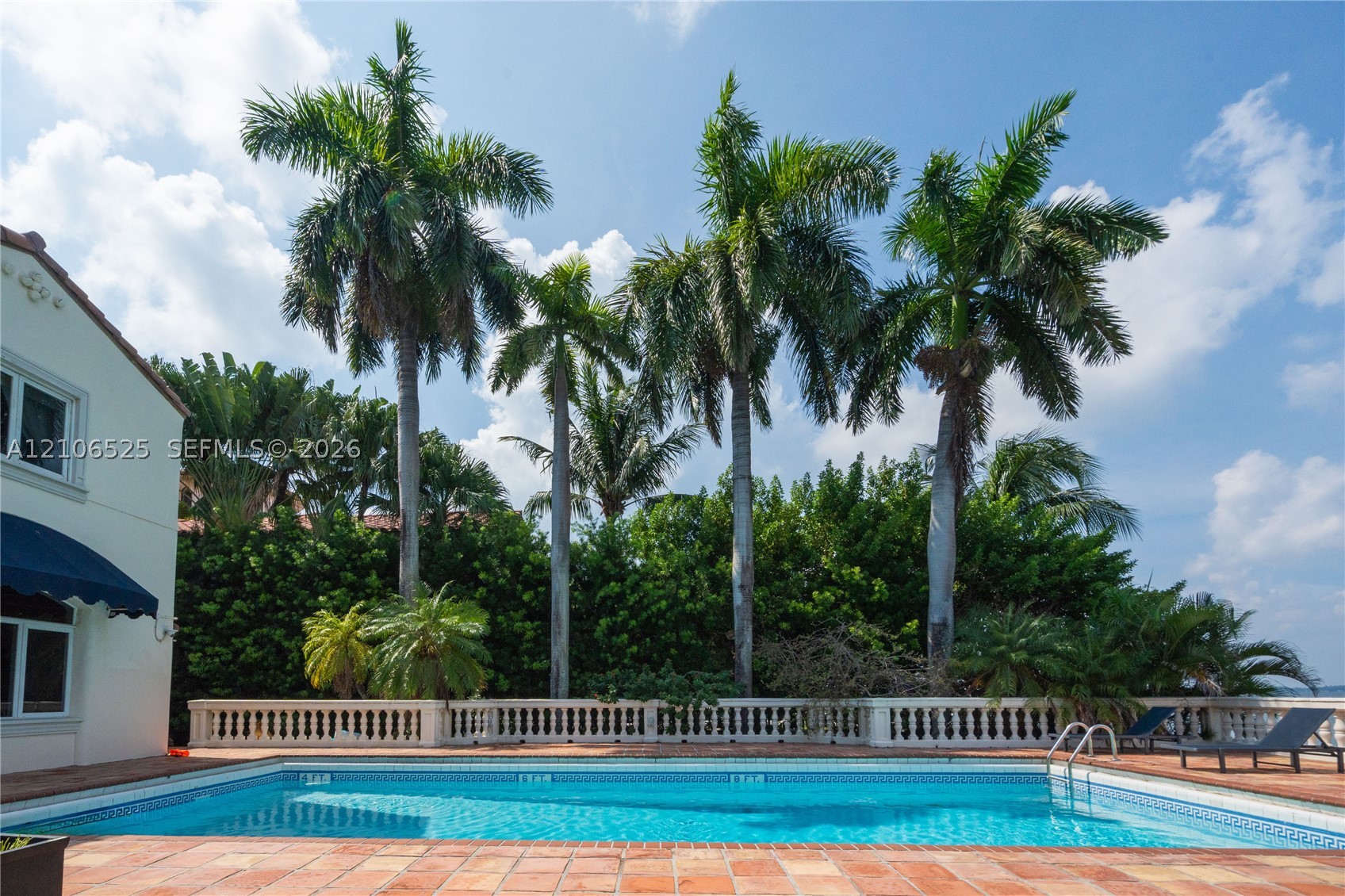 4760 N Bay Rd, Miami Beach FL 33140
