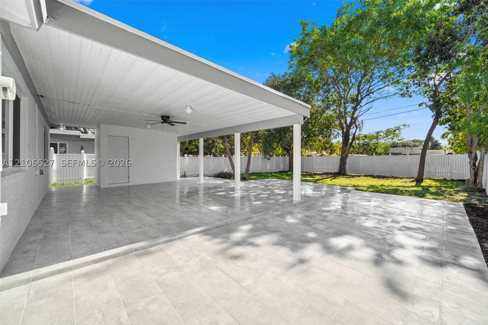 253 SW 4th St #1, Dania Beach FL 33004