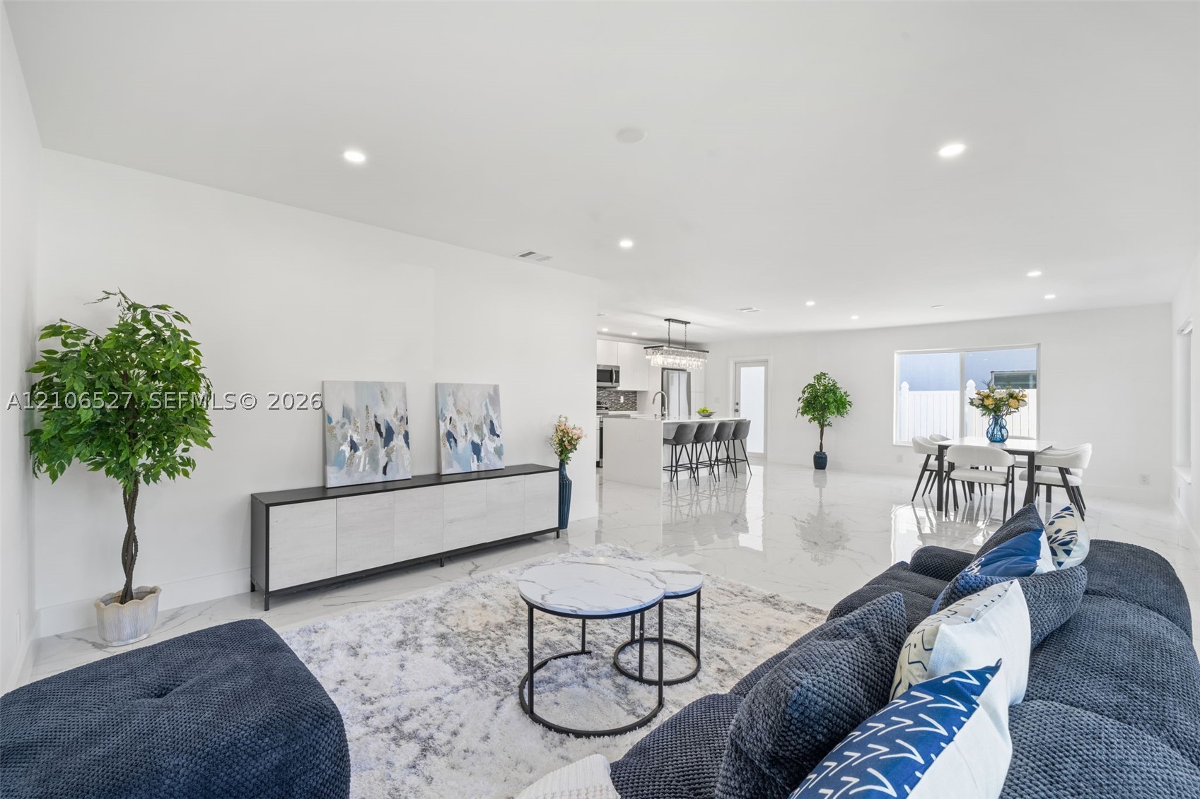253 SW 4th St #1, Dania Beach FL 33004