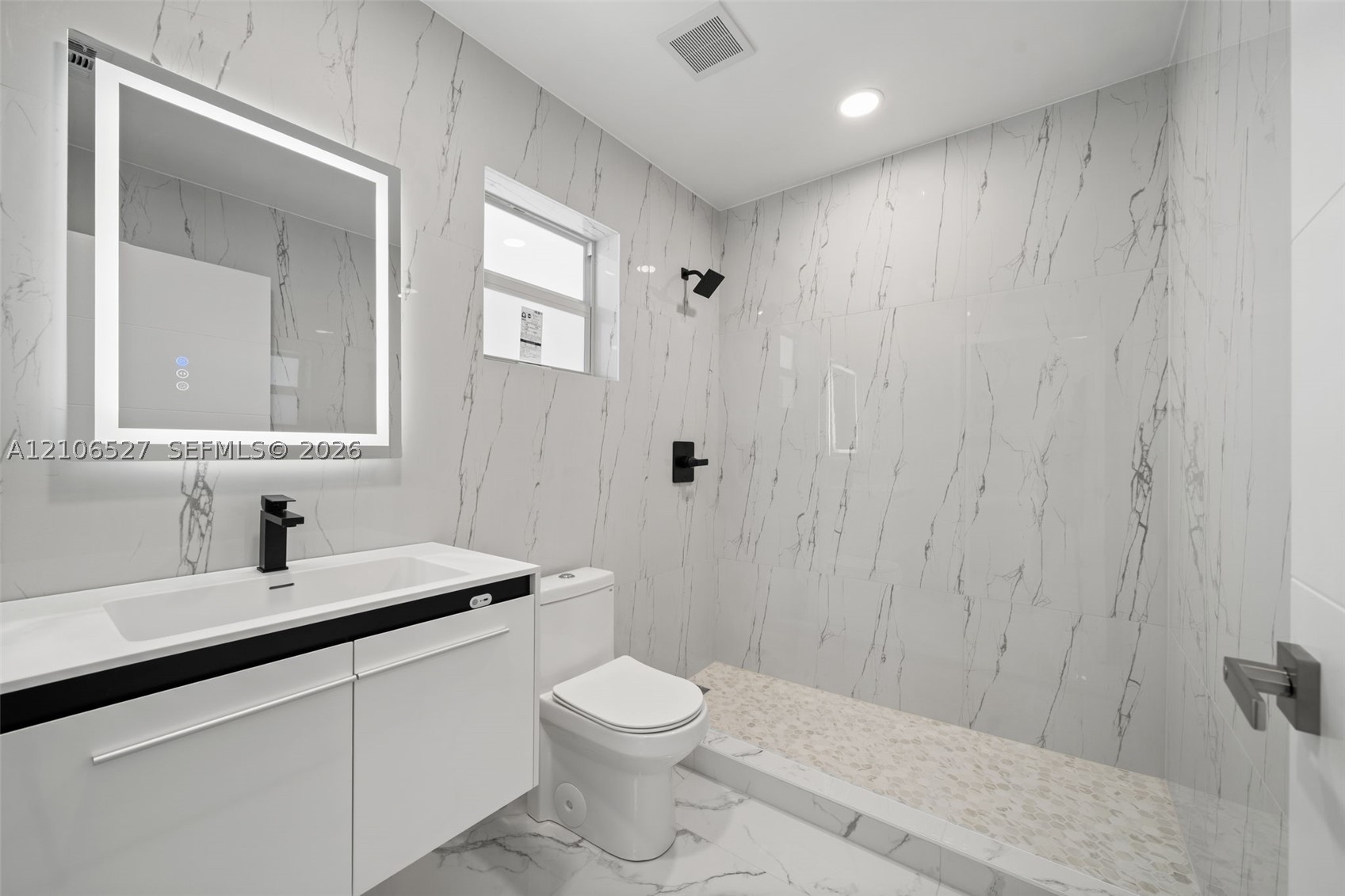 253 SW 4th St #1, Dania Beach FL 33004
