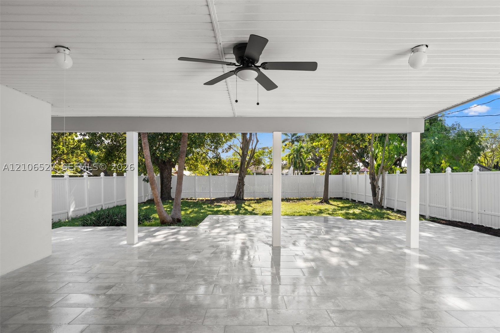 253 SW 4th St #1, Dania Beach FL 33004
