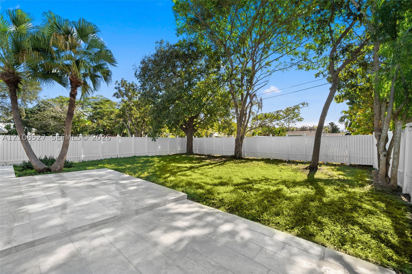 253 SW 4th St #1, Dania Beach FL 33004