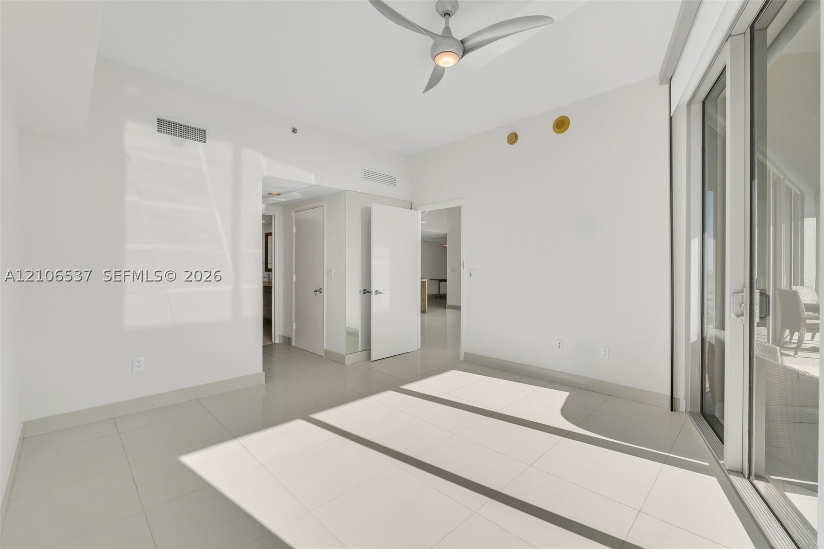 465 Brickell Ave #5203, Miami FL 33131