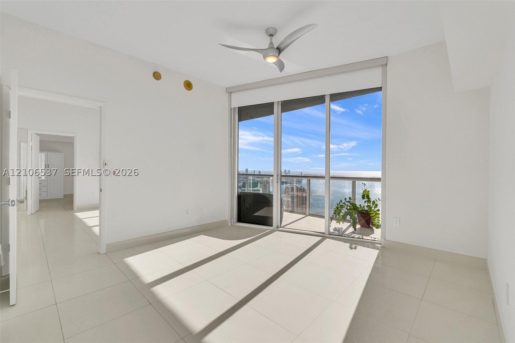 465 Brickell Ave #5203, Miami FL 33131