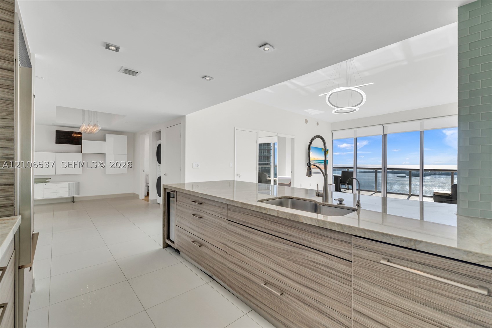 465 Brickell Ave #5203, Miami FL 33131