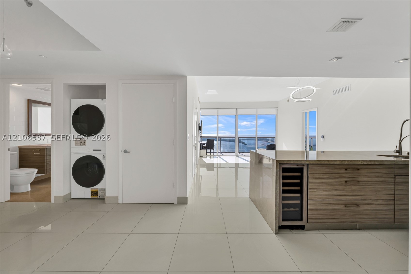 465 Brickell Ave #5203, Miami FL 33131