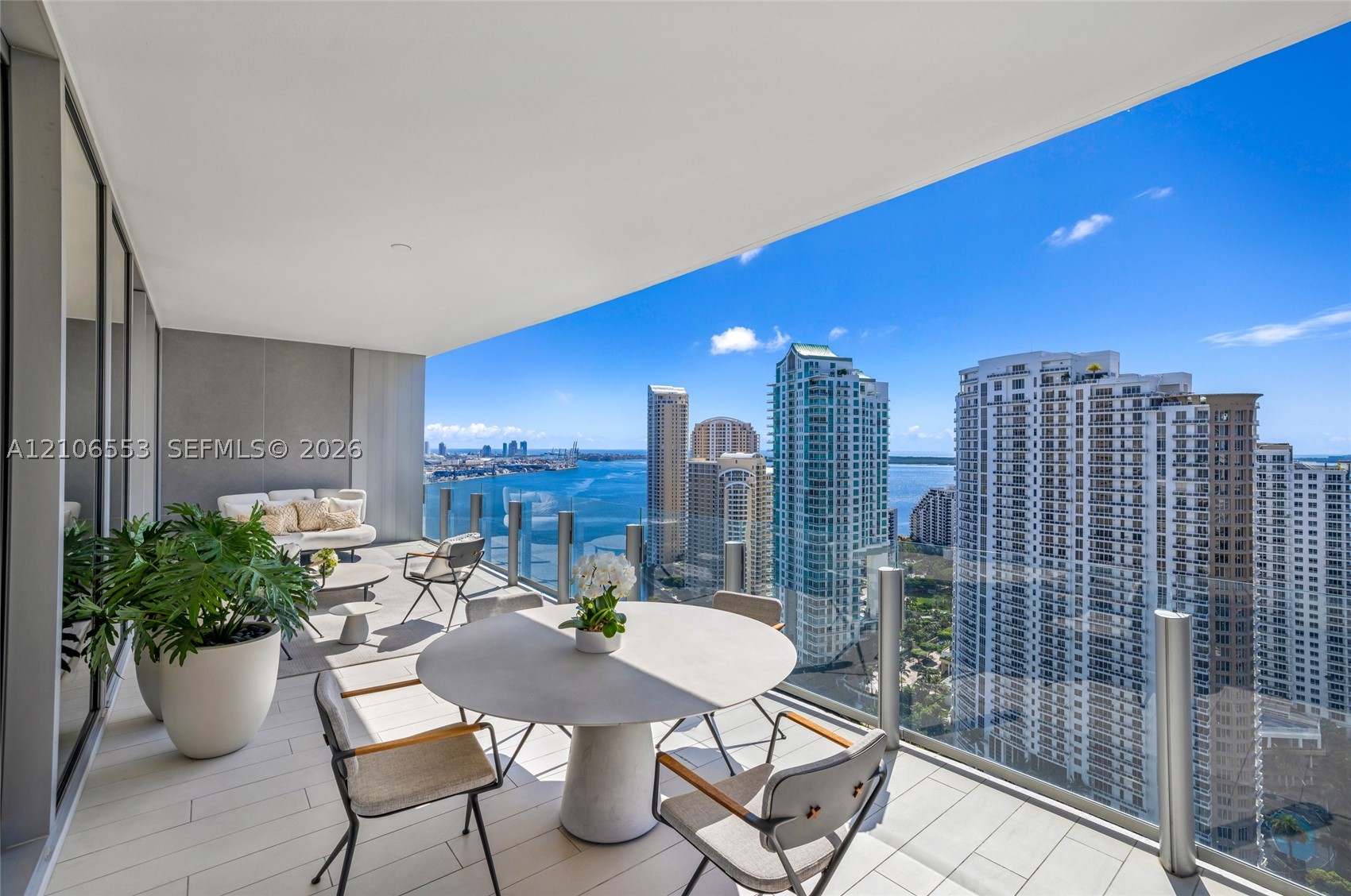 300 Biscayne Boulevard Way #3002E, Miami FL 33131