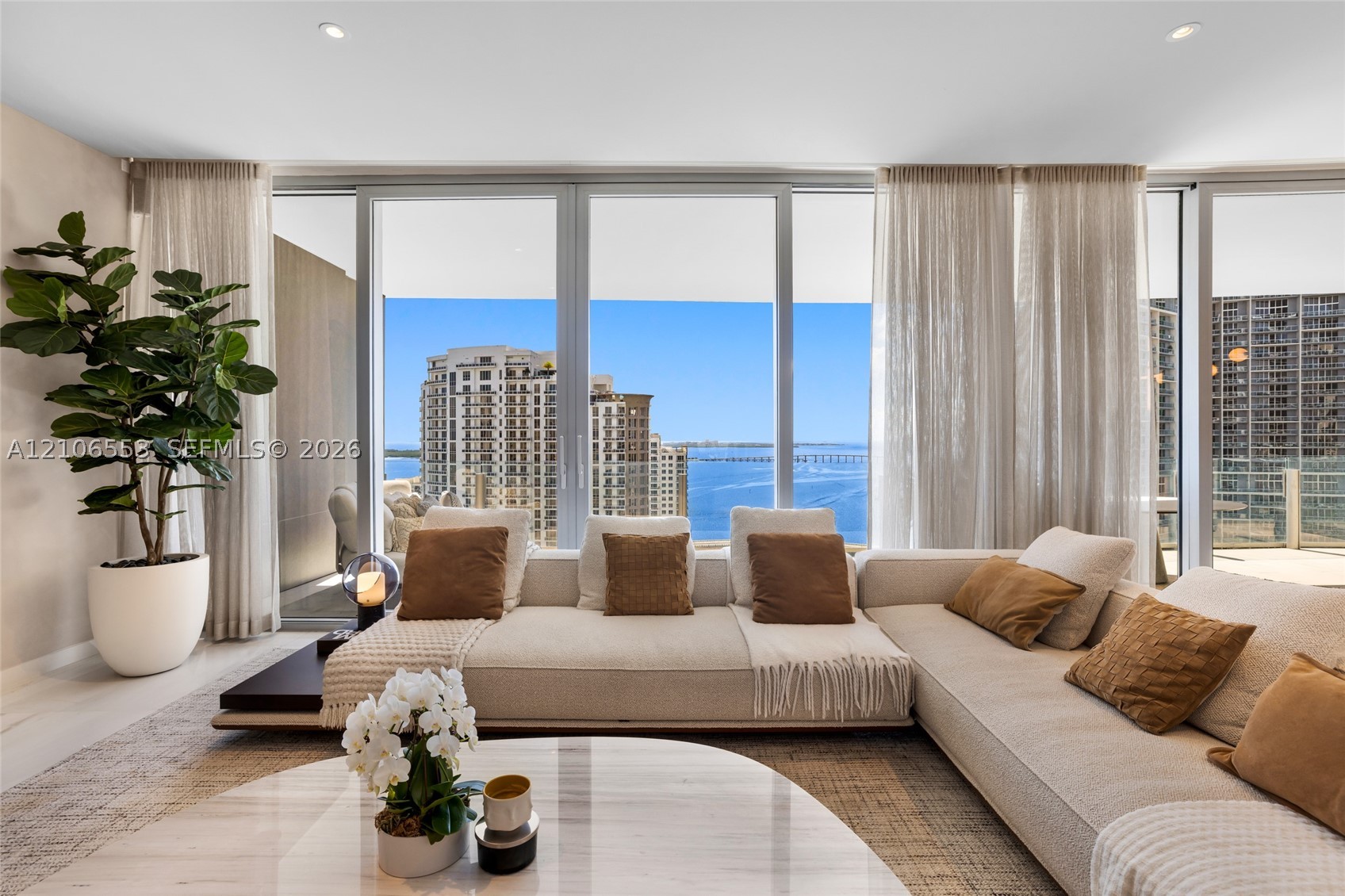 300 Biscayne Boulevard Way #3002E, Miami FL 33131