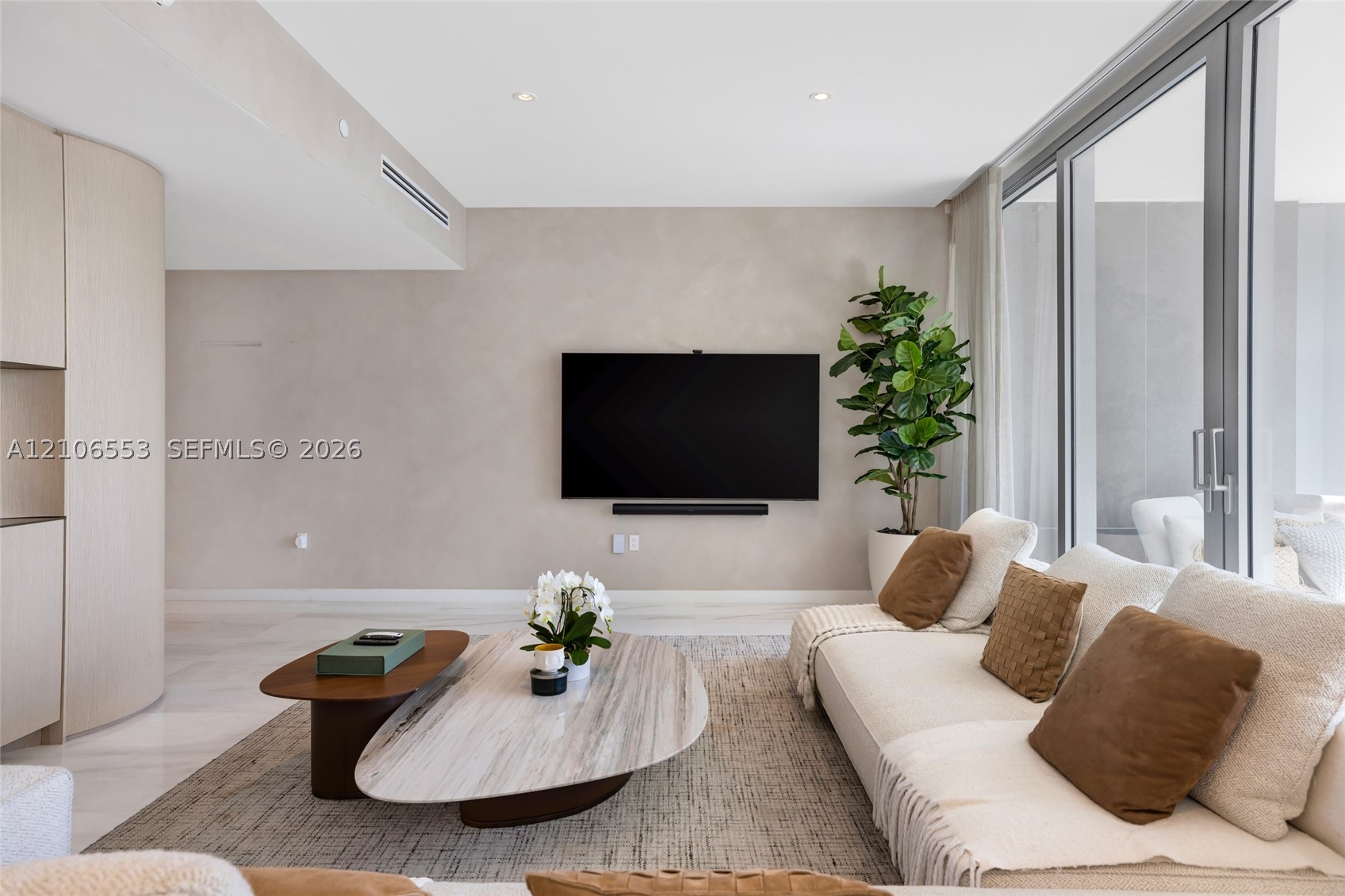 300 Biscayne Boulevard Way #3002E, Miami FL 33131