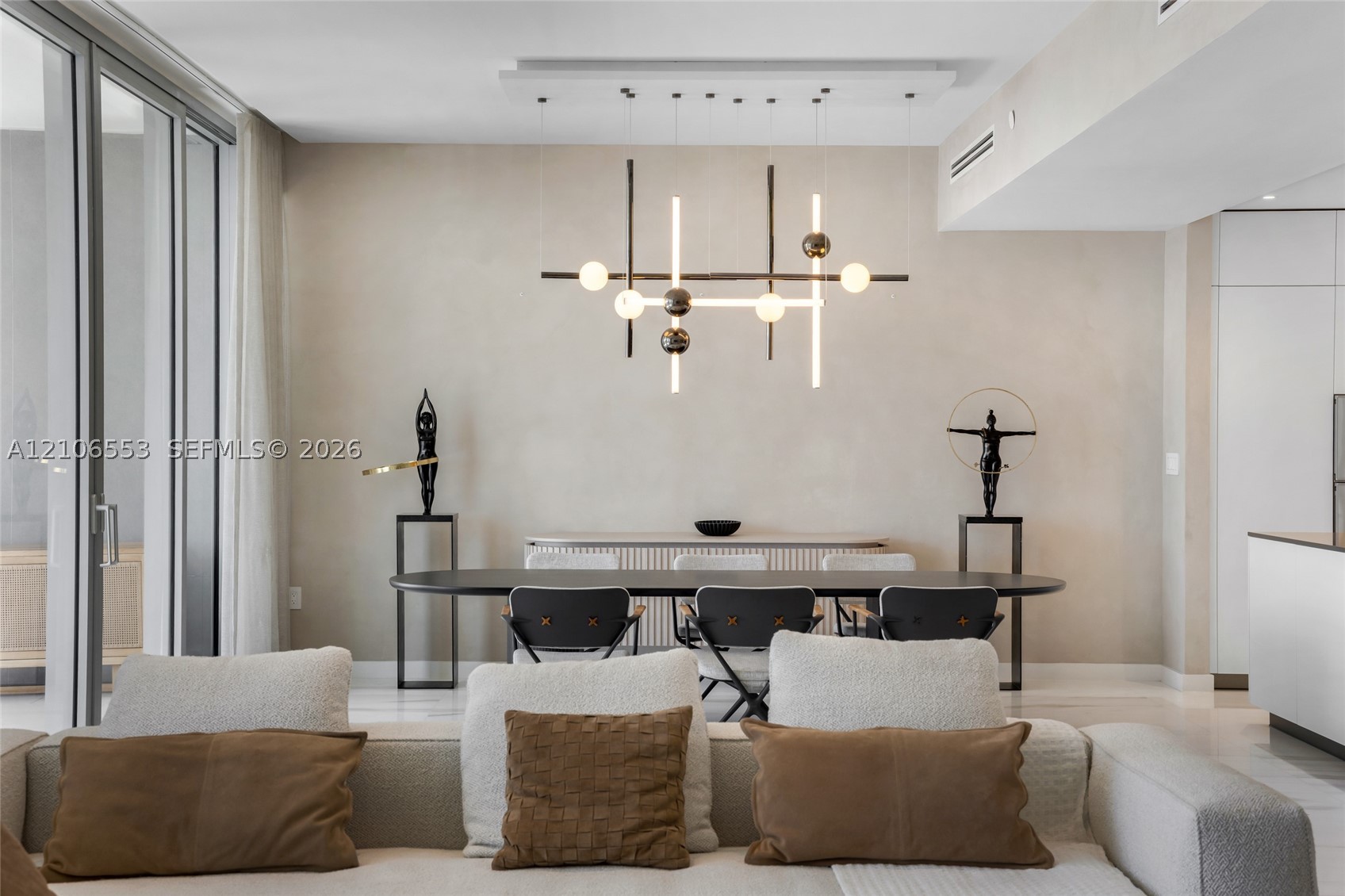 300 Biscayne Boulevard Way #3002E, Miami FL 33131