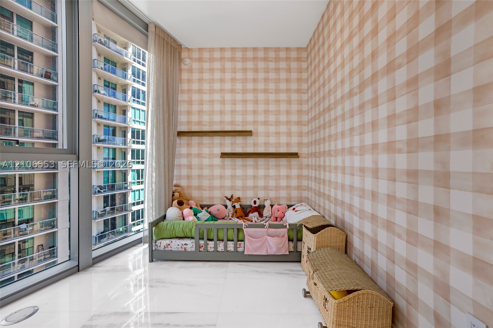 300 Biscayne Boulevard Way #3002E, Miami FL 33131
