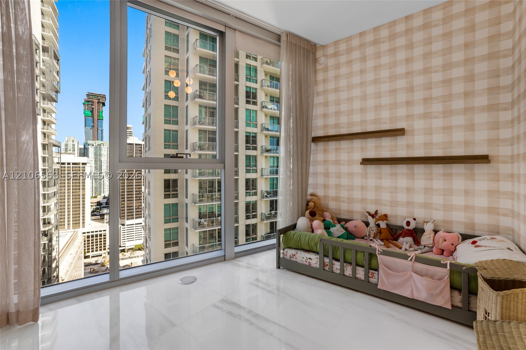 300 Biscayne Boulevard Way #3002E, Miami FL 33131
