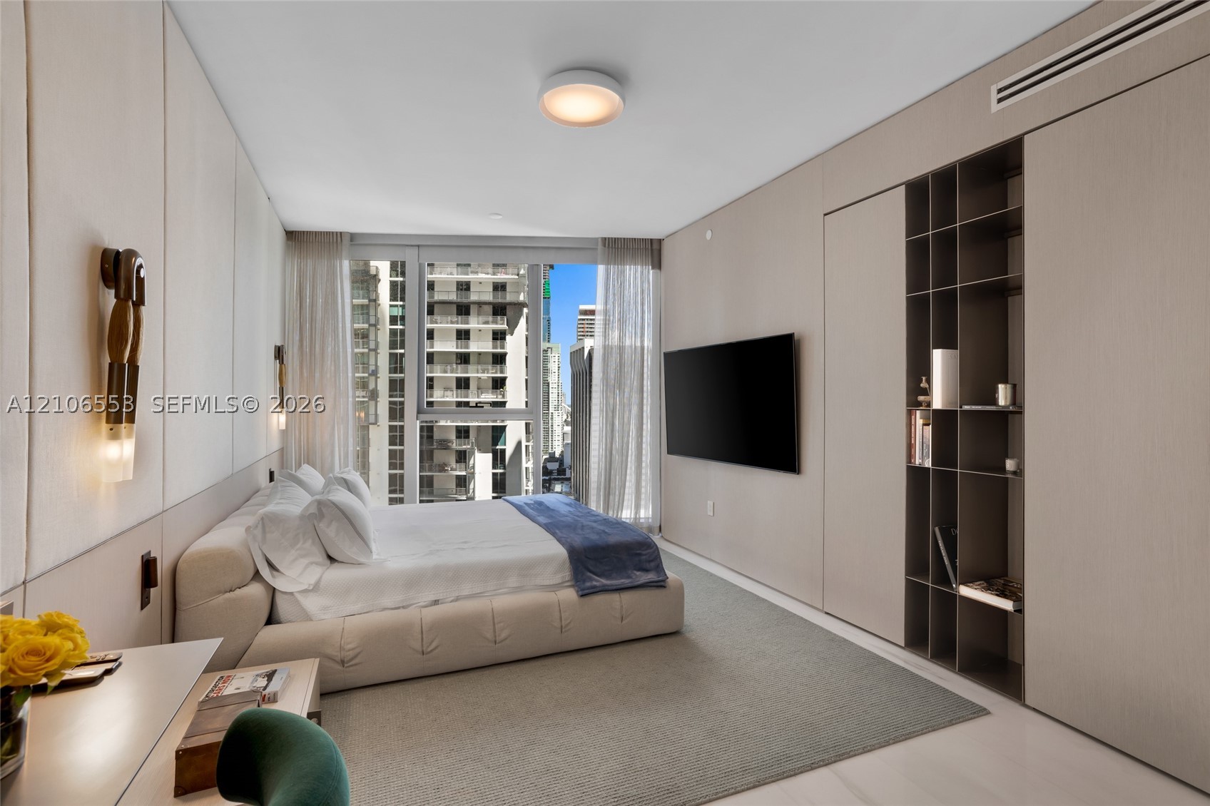 300 Biscayne Boulevard Way #3002E, Miami FL 33131