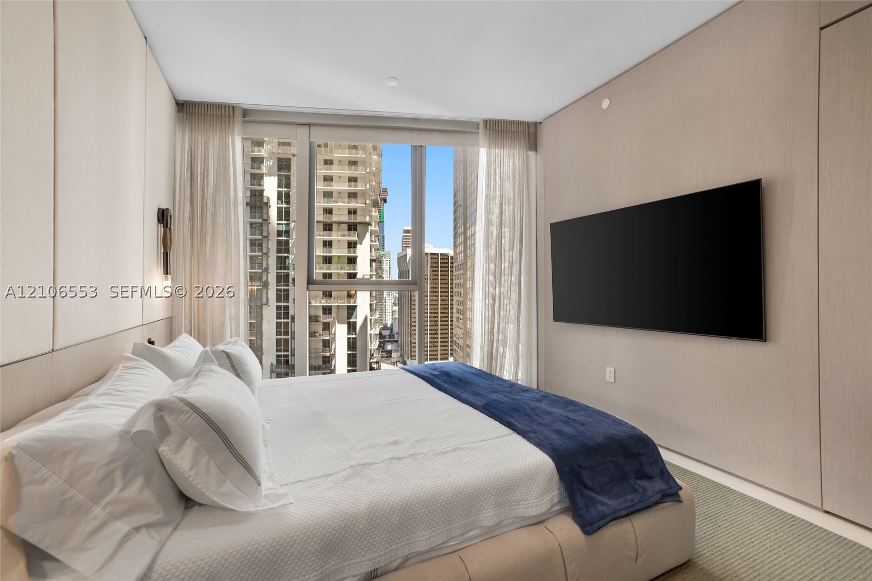 300 Biscayne Boulevard Way #3002E, Miami FL 33131