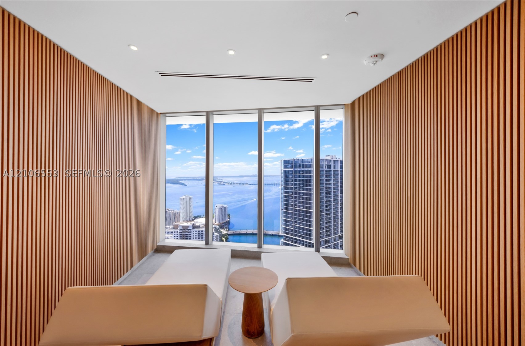 300 Biscayne Boulevard Way #3002E, Miami FL 33131