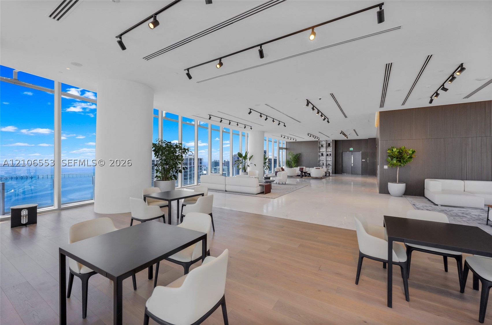 300 Biscayne Boulevard Way #3002E, Miami FL 33131